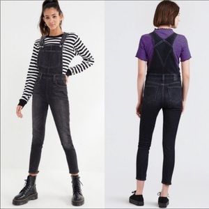 Levi’s Skinny Overalls Black Size 29